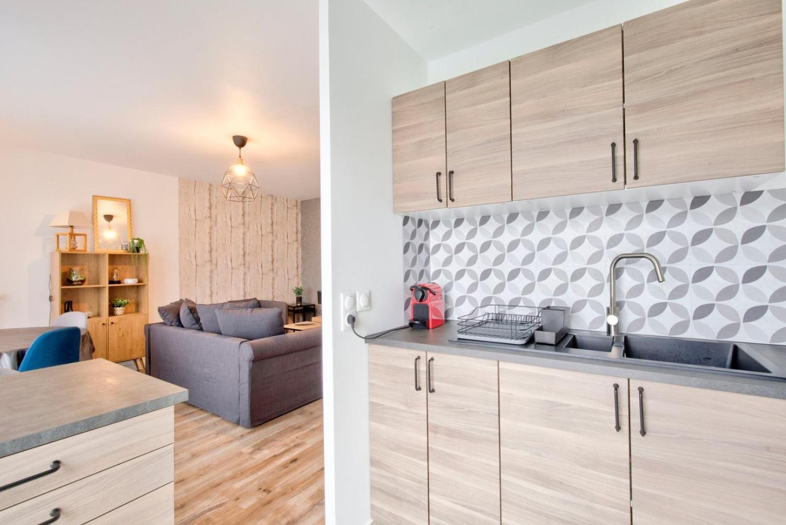 Le Perfectionniste - Spacieux Logement Terrasse Avec Parking 卡尚 外观 照片